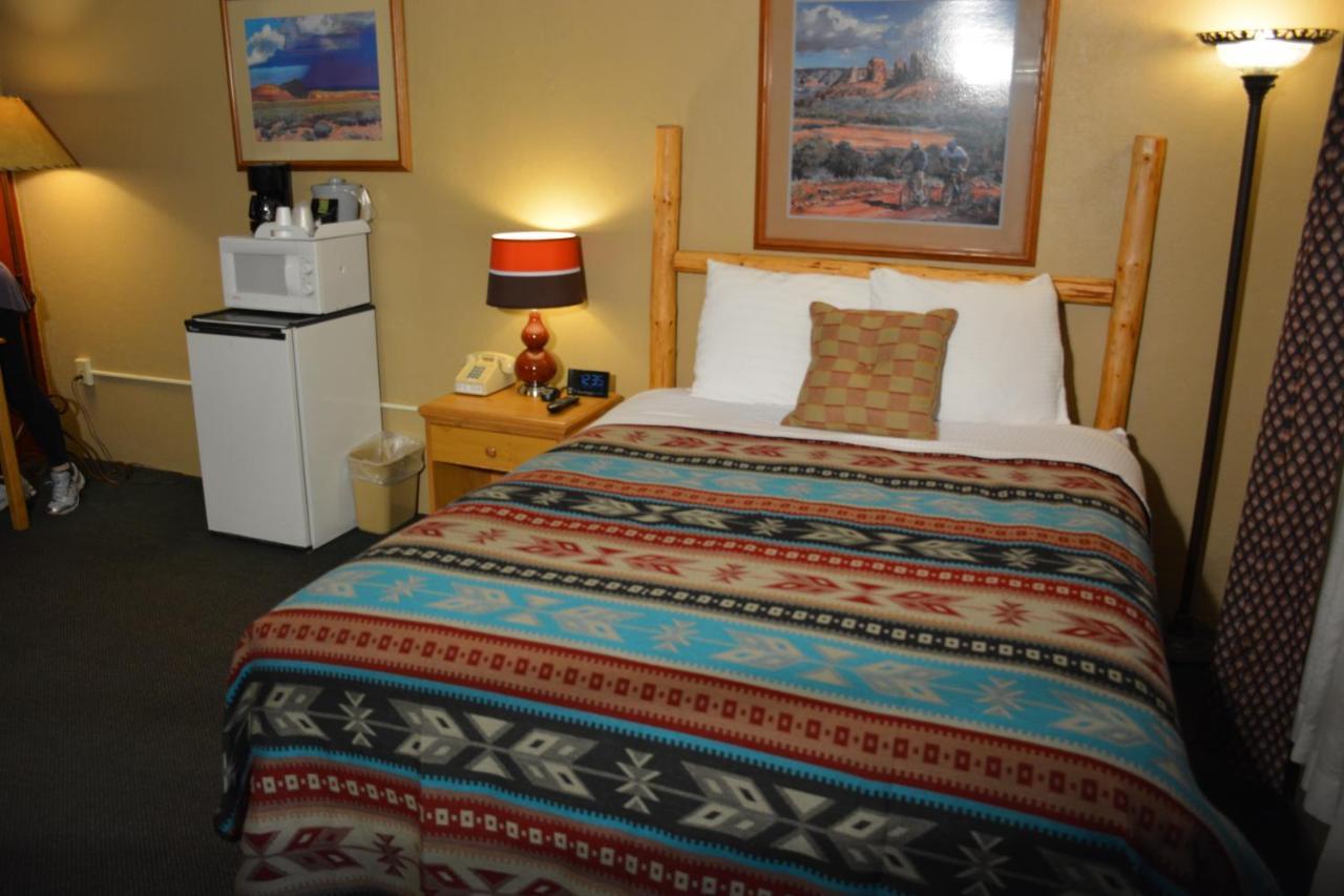 Sitzmark Chalet Inn Ruidoso Extérieur photo
